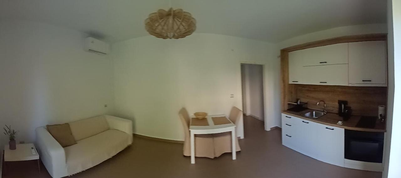 Aloe Apartment In 에피다우로스 외부 사진